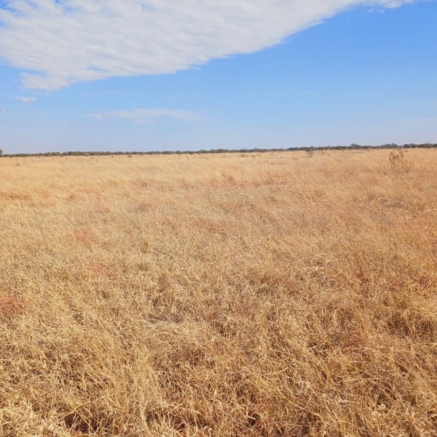  Bedroom Property for Sale in Bloemhof Rural North West